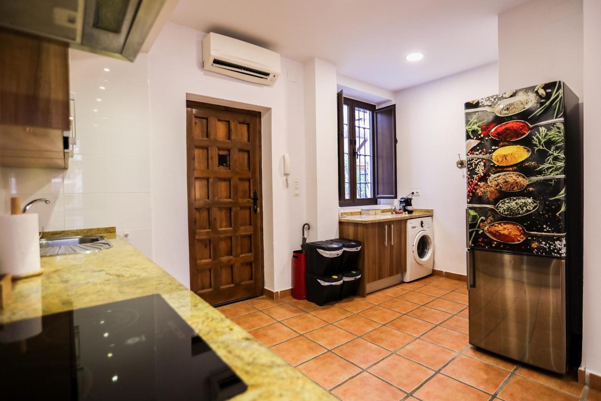 Apartamento Centrico Con Patio Exterior En El Mejor Barrio De Granada El Realejo المظهر الخارجي الصورة